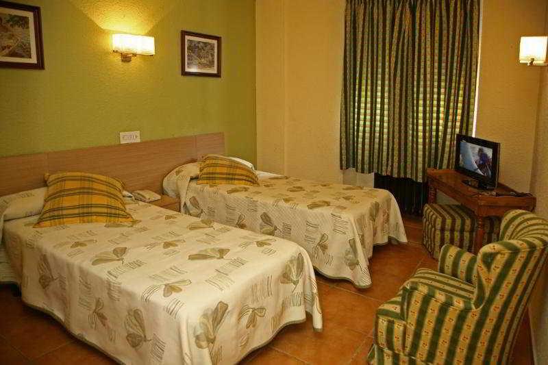 Hotel La Paz Jaca Extérieur photo