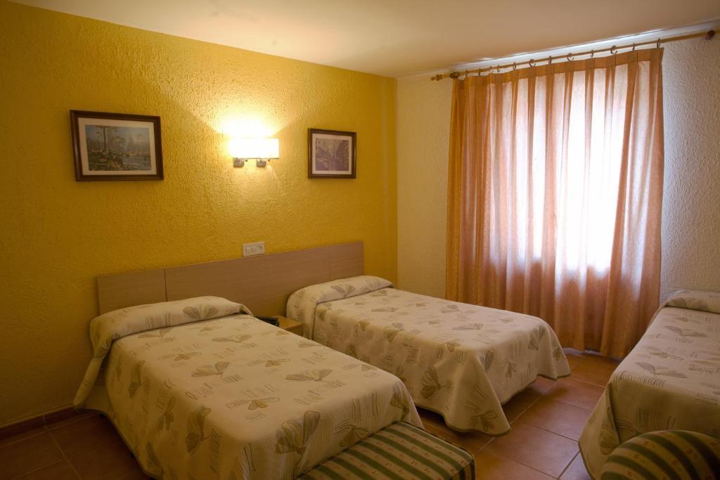Hotel La Paz Jaca Chambre photo