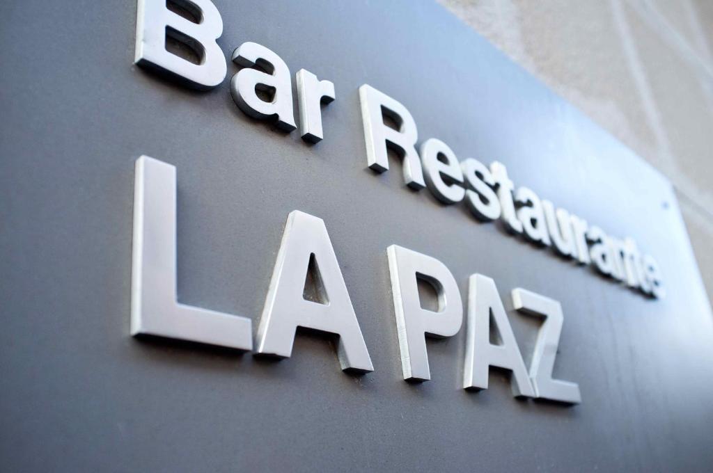 Hotel La Paz Jaca Extérieur photo