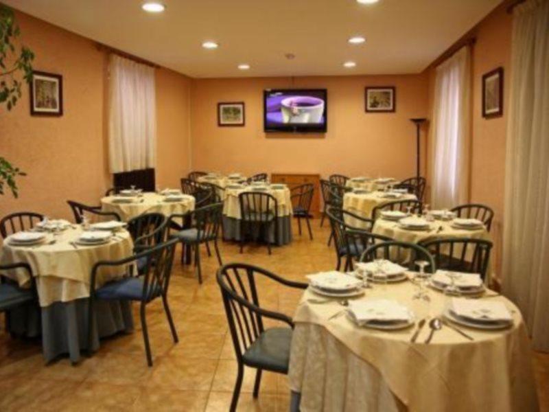 Hotel La Paz Jaca Extérieur photo